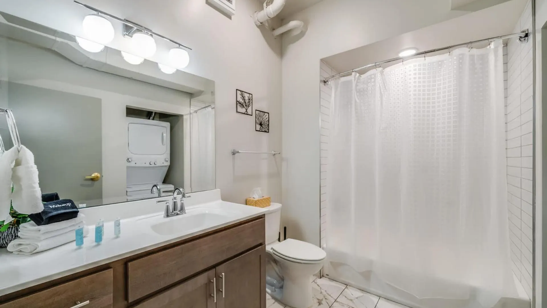 Bright And Modern Studio In Louisville # 109 Daire